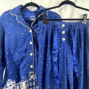 Ladies Size small flannel Nick and Nora Christmas Pajamas
